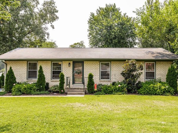 934 Temple Ct, Murfreesboro, TN 37130