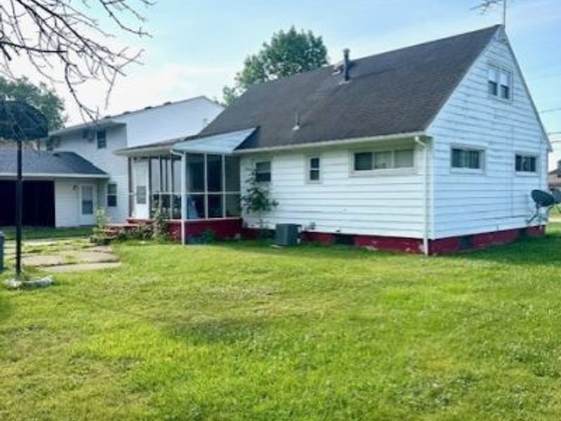 1820 W 23rd Street, Lorain, OH 44052 Photo 8