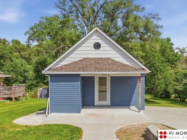 5613 S 48th Street, Omaha, NE 68117