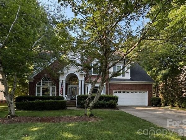 5222 Mcchesney Drive , Charlotte, NC 28269
