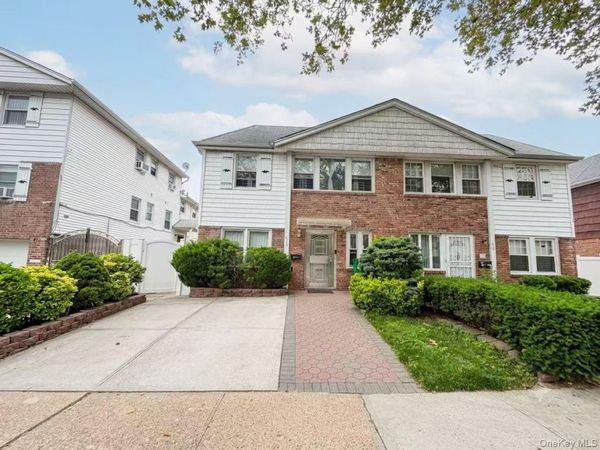 5715 224th Street , Oakland Gardens, NY 11364