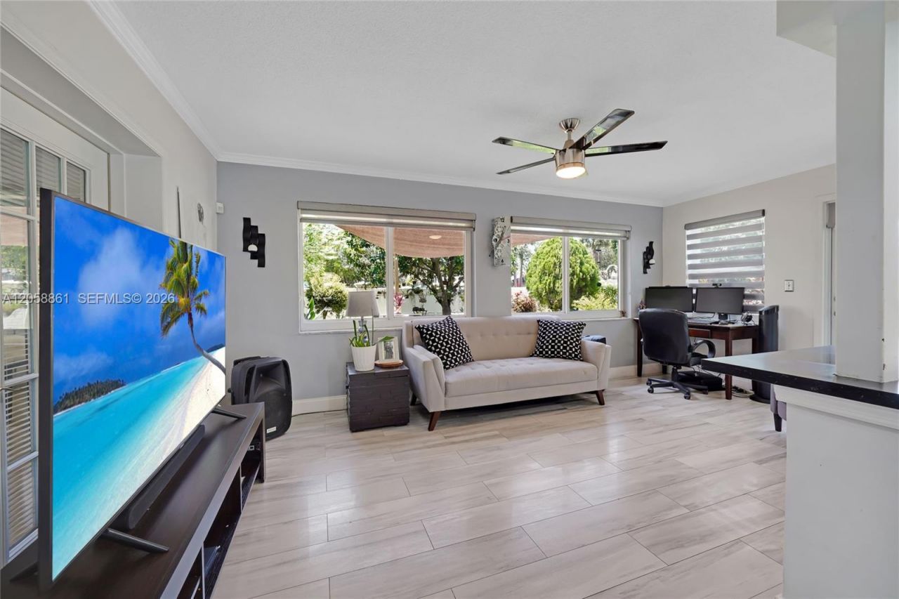 6708 NW 57th Ct, Tamarac, FL 33321 Photo