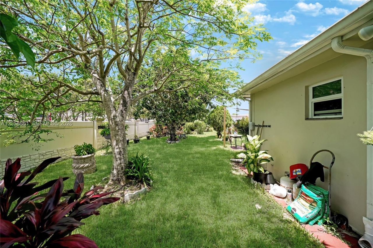 6708 NW 57th Ct, Tamarac, FL 33321 Photo