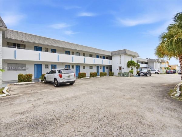 19051 NE 2nd Ave, Unit 1503, Miami, FL 33179