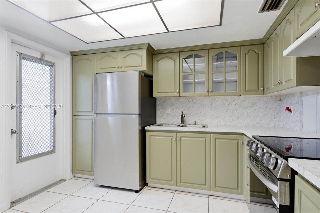 19051 NE 2nd Ave, Unit 1503, Miami, FL 33179 Photo
