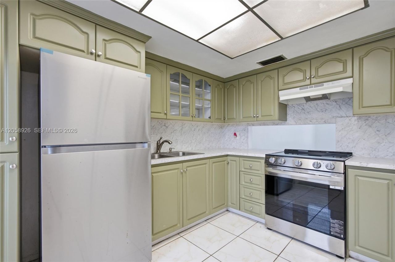 19051 NE 2nd Ave, Unit 1503, Miami, FL 33179 Photo