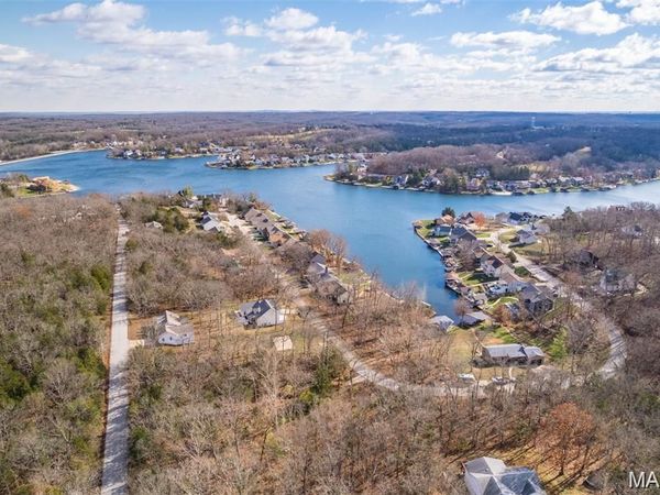 6110 Shenandoah Drive , Hillsboro, MO 63050