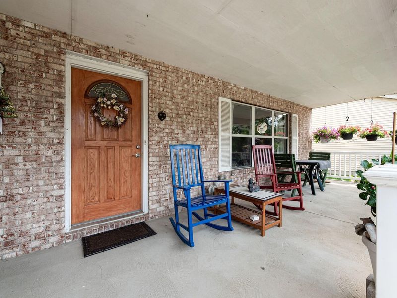 5714 Brinkley Court, Columbus, OH 43235 Photo 2