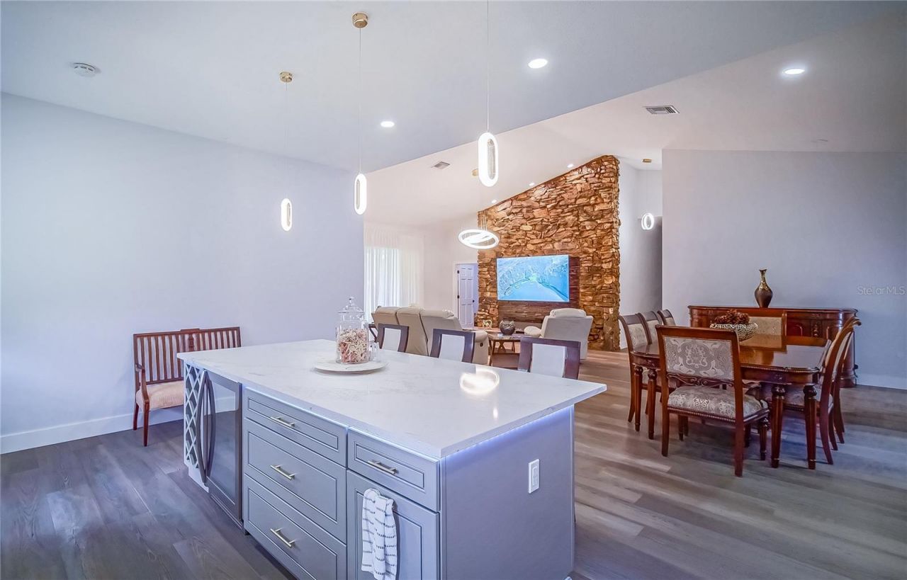 13305 Lacebark Pine Road, Orlando, FL 32832 Photo