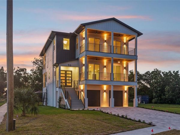 96 SHORE DRIVE , TARPON SPRINGS, FL 34689