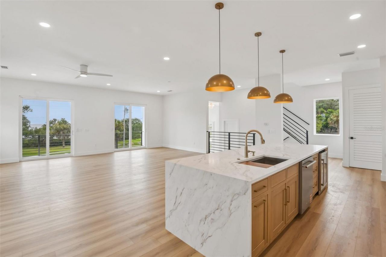 96 Shore Drive, Tarpon Springs, FL 34689 Photo