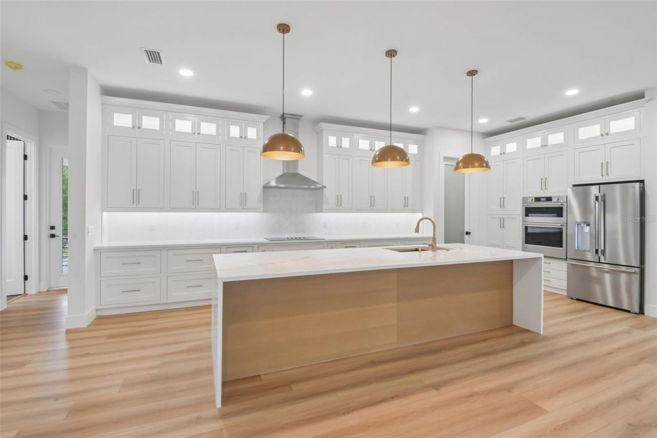 96 Shore Drive, Tarpon Springs, FL 34689 Photo