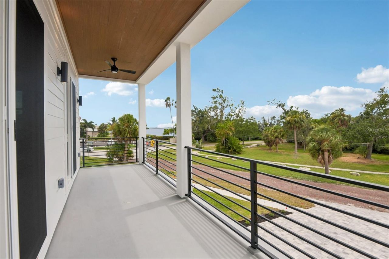 96 Shore Drive, Tarpon Springs, FL 34689 Photo