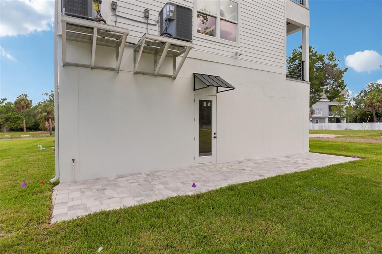 96 Shore Drive, Tarpon Springs, FL 34689 Photo