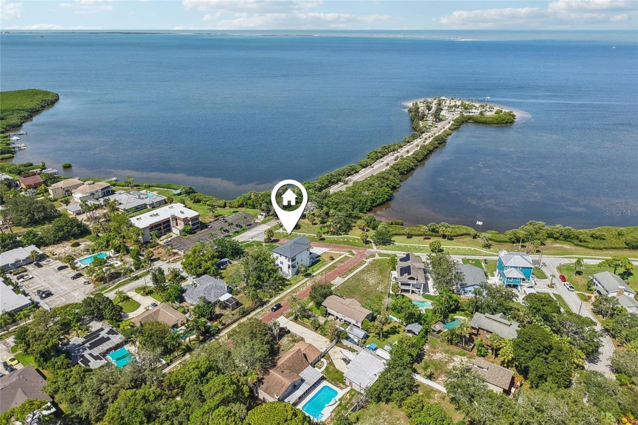 96 Shore Drive, Tarpon Springs, FL 34689 Photo