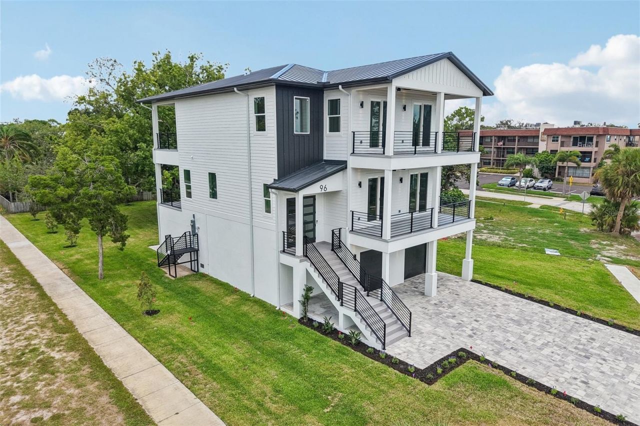 96 Shore Drive, Tarpon Springs, FL 34689 Photo