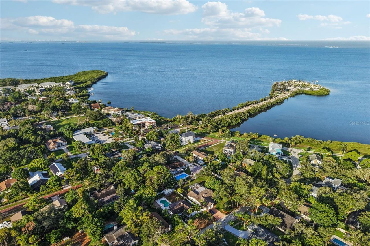 96 Shore Drive, Tarpon Springs, FL 34689 Photo