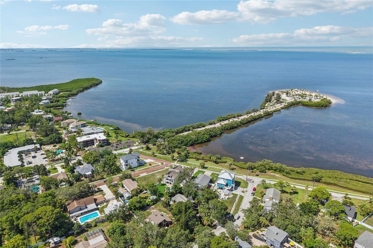 96 Shore Drive, Tarpon Springs, FL 34689 Photo