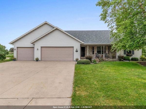 1717 EMERALD DRIVE, Green Bay, WI 54311