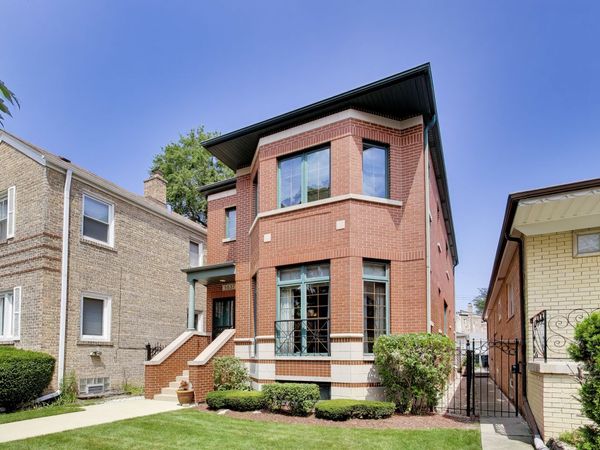 5837 N Virginia Avenue, Chicago, IL 60659
