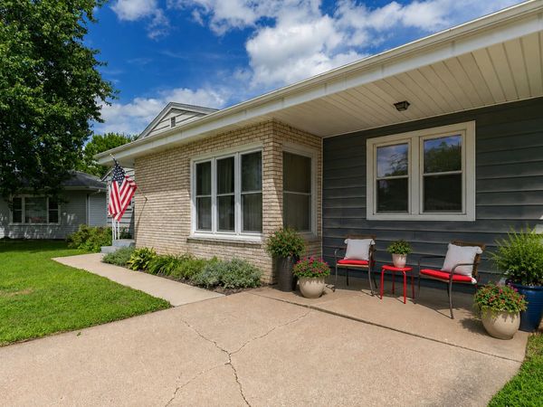1222 7th Avenue Court , Silvis, IL 61282