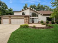 1413 Annie Lane, Libertyville, IL 60048 primary photo