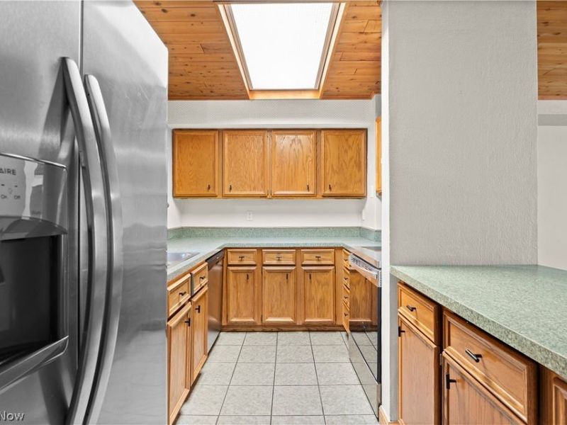6 Landings Way, Avon Lake, OH 44012 Photo 6