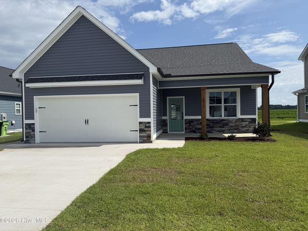 1015 Seven Iron Drive , Ayden, NC 28513