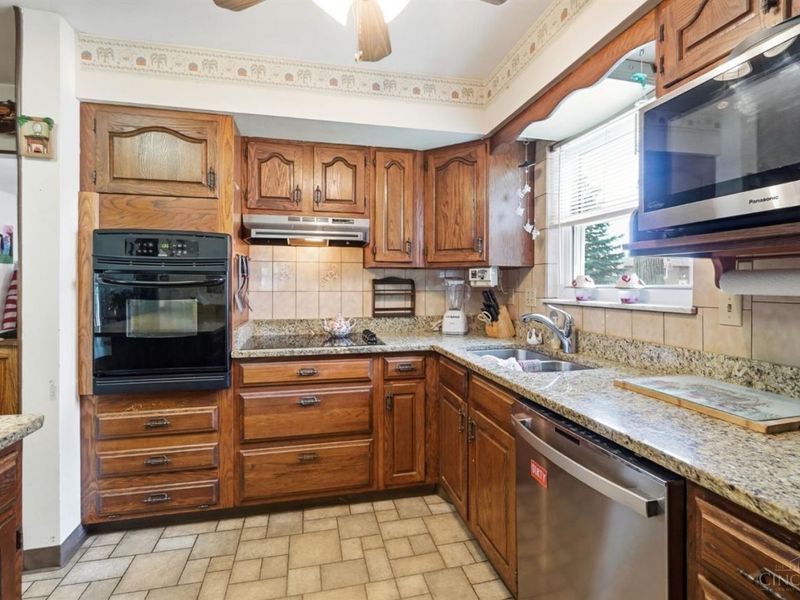 5396 Style Lane, Cincinnati, OH 45238 Photo 7