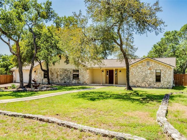 20 Saddle Rock RDGS , Wimberley, TX 78676