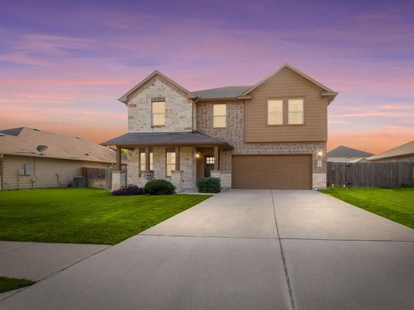 209 Anderson ST , Hutto, TX 78634