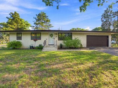 5324 Horizon Drive NE, Fridley, MN 55421