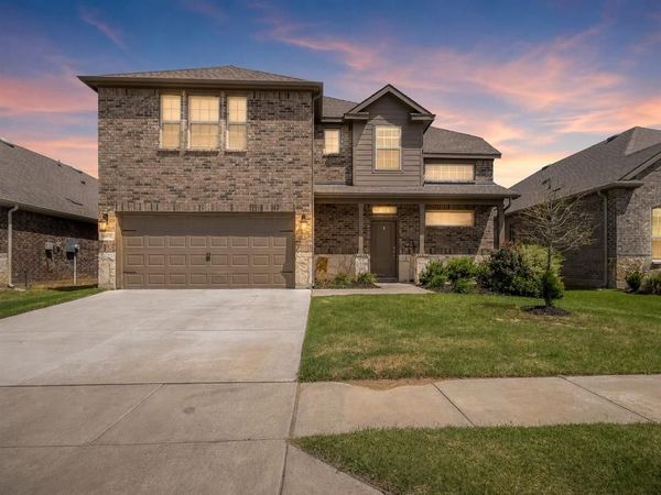 10415 Lone Star Way, Aubrey, TX 76227
