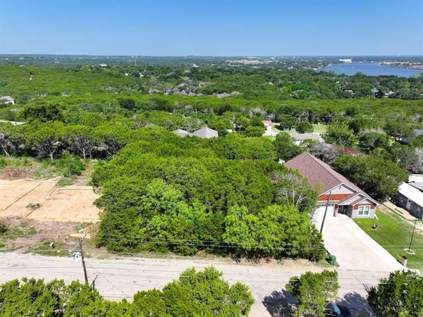 1012 Scenic Drive , Granbury, TX 76048