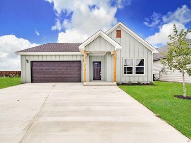 10520 Ruffin Drive, Fort Worth, TX 76131
