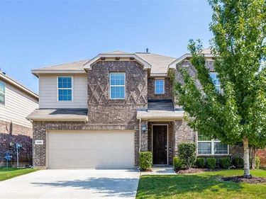 2405 Whispering Pines Drive, Fort Worth, TX 76177