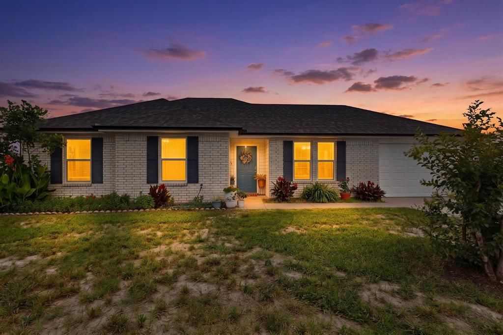 423 Caloway Drive, Palmer, TX 75152 Main Photo