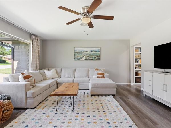5605 Morley Avenue, Fort Worth, TX 76133