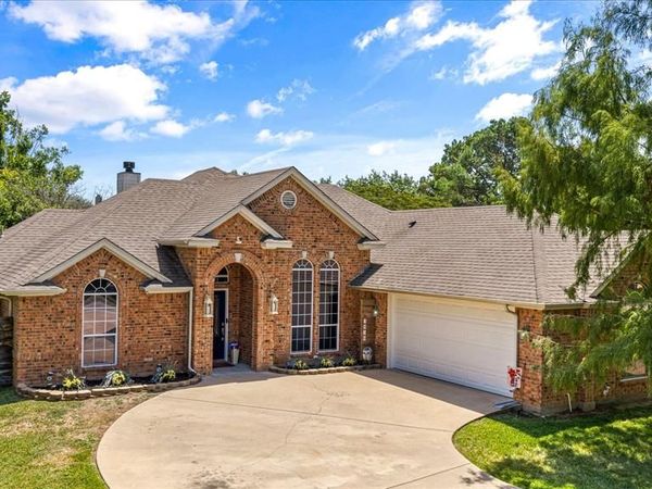 3930 Buena Vista Circle, Granbury, TX 76049