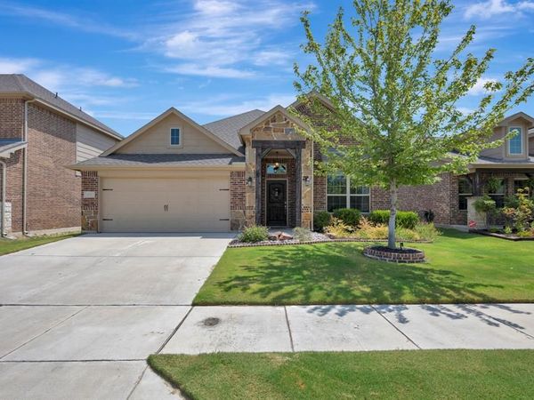 1652 Victoria Drive, Fort Worth, TX 76131