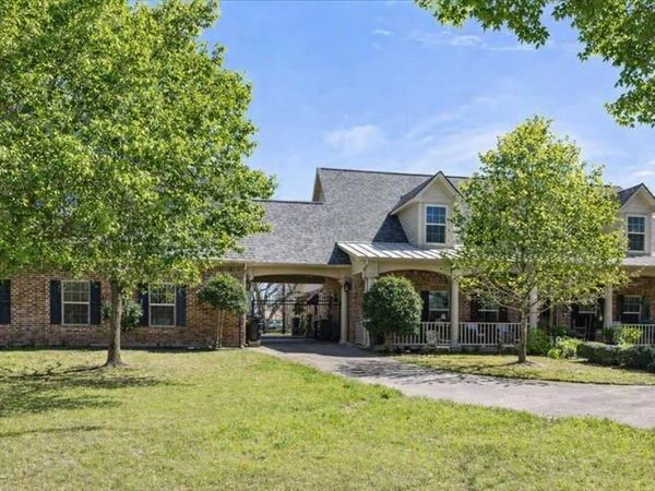 9001 Sawgrass Court, Granbury, TX 76049