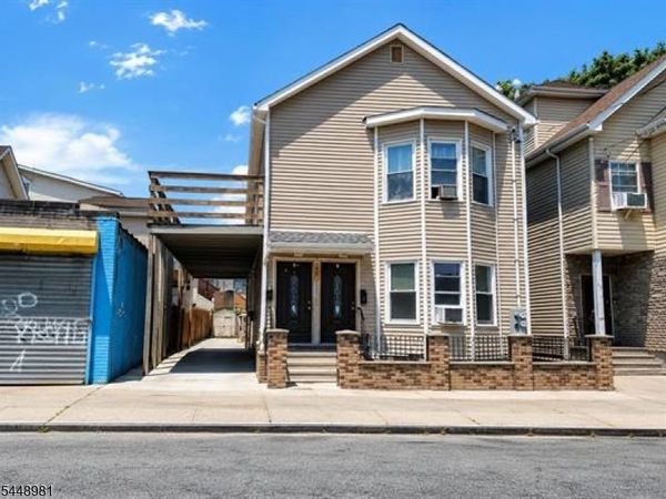 47 Oak St, Paterson, NJ 07501