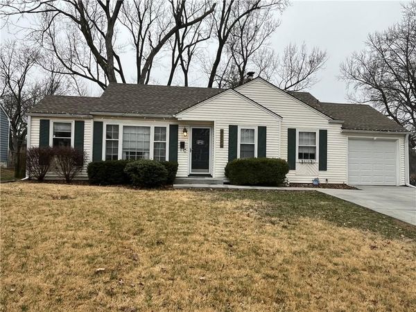 8326 Madison Avenue, Kansas City, MO 64114