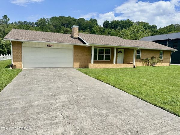 2669 High Valley Drive, Pigeon Forge, TN 37863