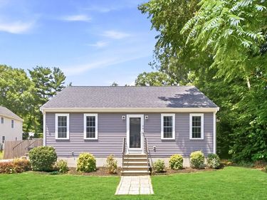 56 Milford St, Hanson, MA 02341