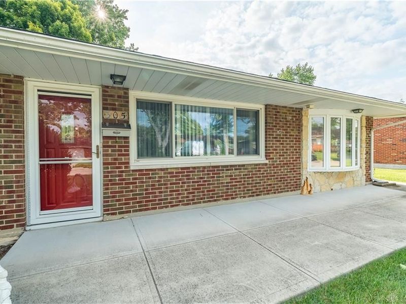 305 Lang Court, Union, OH 45322 Photo 3