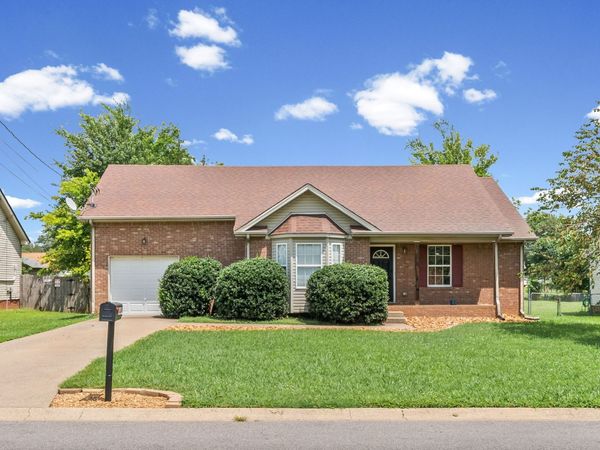 3449 Loon Dr , Clarksville, TN 37042
