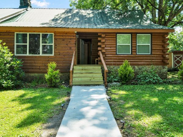 47 Stephens Road, Signal Mountain, TN 37377