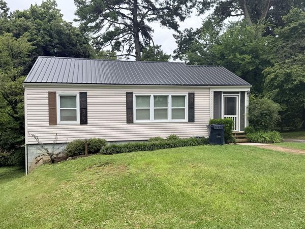 3703 Sullivan Avenue , Chattanooga, TN 37412