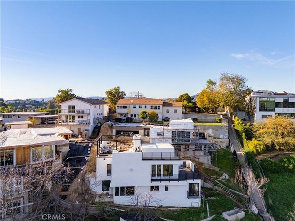 2265 Fair Oak View, Los Angeles, CA 90039
